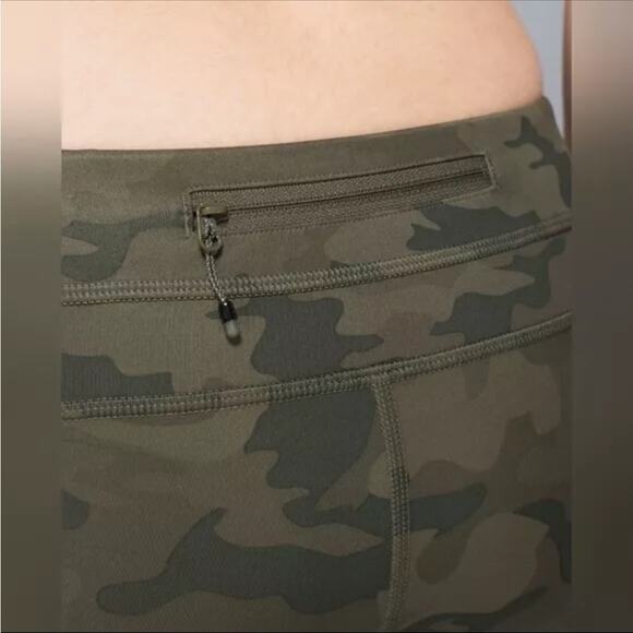 Lululemon Run Inspire Crop II Camo Fatigue Leggings SZ 6 - Picture 3 of 12